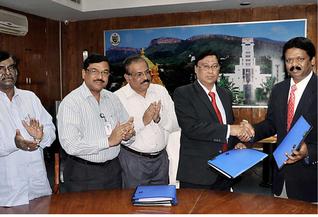 Alliance:SVU Vice-Chancellor W.Rajendra after signing the MoU with NCRM Director Samuel J.K. Abraham in Tirupati last week.–Photo: BY arrangement